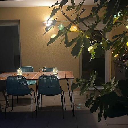Tres Bel Appartement Contemporain Et Calme Fréjus エクステリア 写真