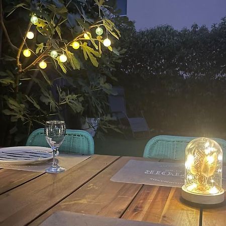 Tres Bel Appartement Contemporain Et Calme Fréjus エクステリア 写真